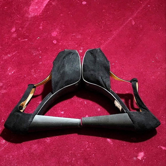 Bamboo Black High Heel Shoes 👠 - Picture 8 of 11